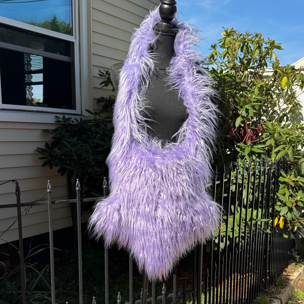 Dollskill purple shag star bag
